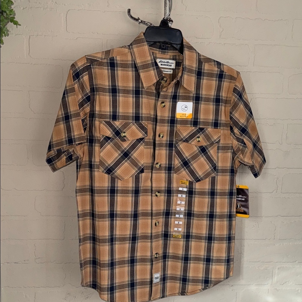 Eddie Bauer shirt Men's Plaid Short Sleeve Tan Black small NEW workwear